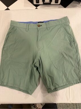 johnnie-O Sage Green Flat Front Performance Shorts